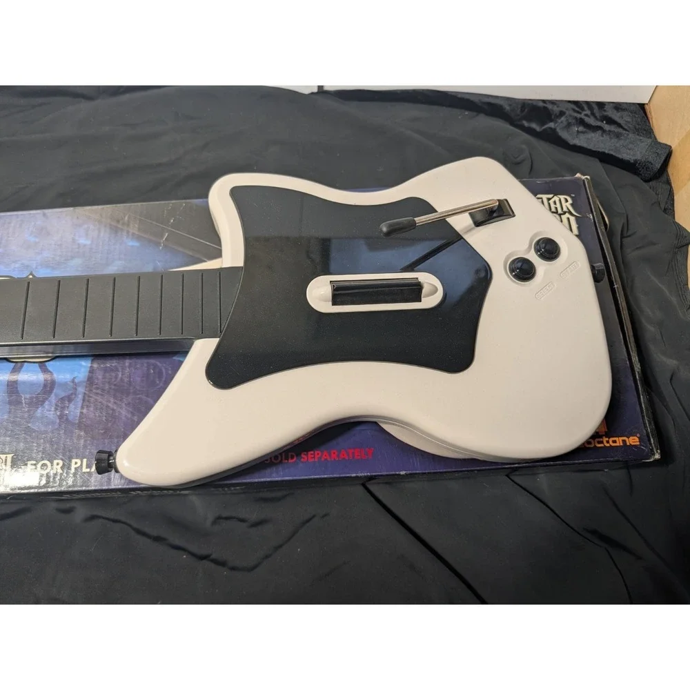 RedOctane Guitar Hero Wireless Controller PlayStation 2 PS2 95025 (No Dongle)